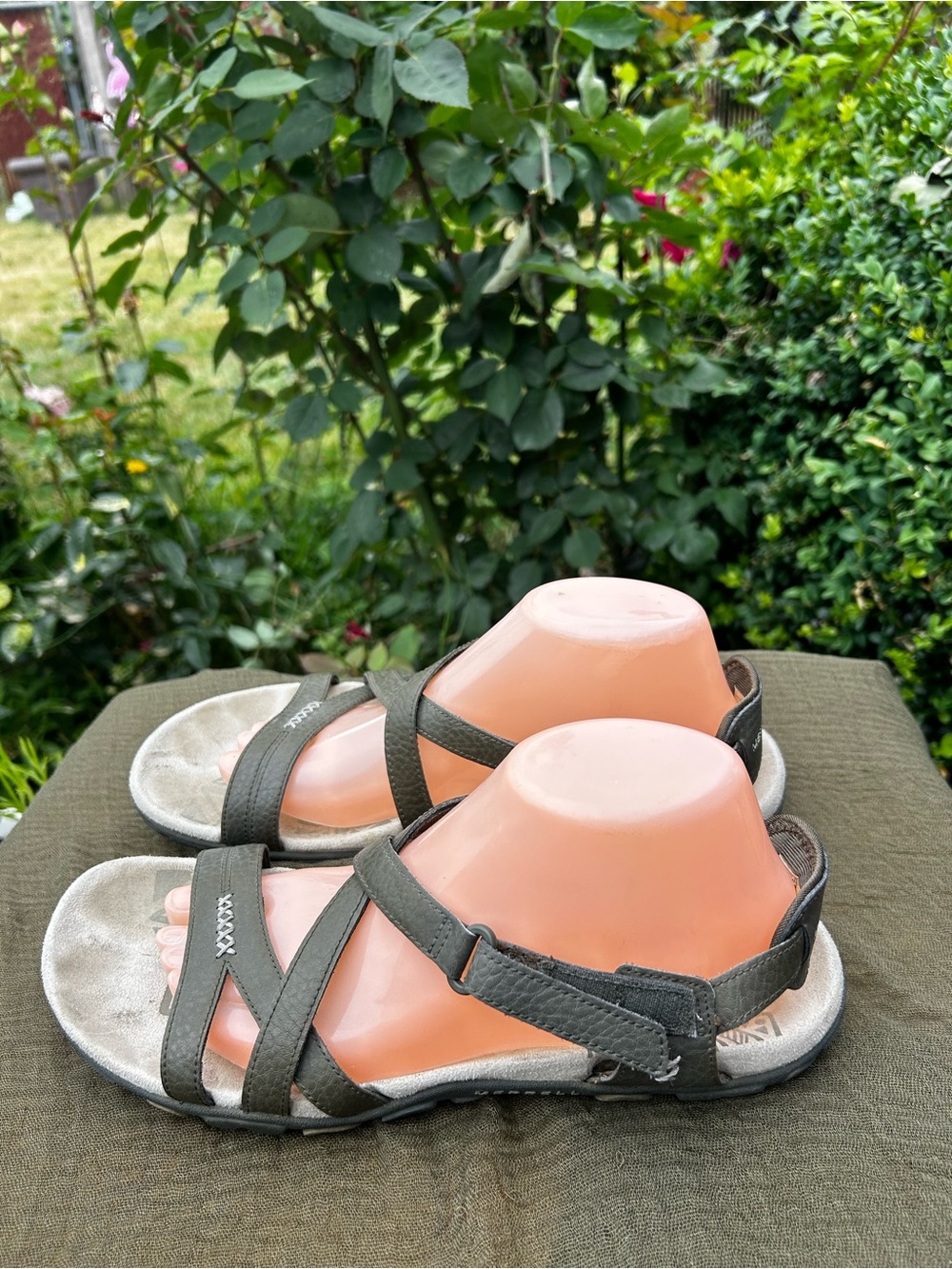 Merrell Sandspur Rose Leather Women’s Gray  dove ankle straps Sandals Size 10